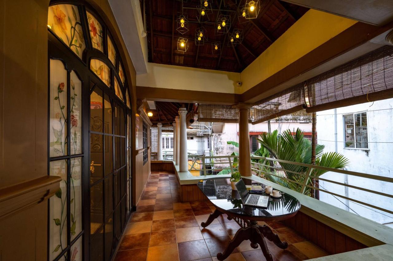 Zostel Kochi, Fort Коччи Экстерьер фото